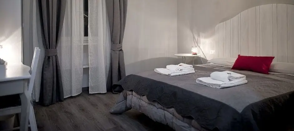 Deluxe Tek Büyük Yataklı Oda (Bell 3)