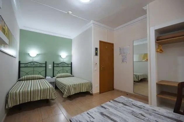 Stüdyo (Interior)