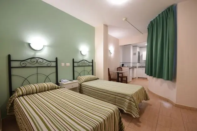 Stüdyo (Interior)