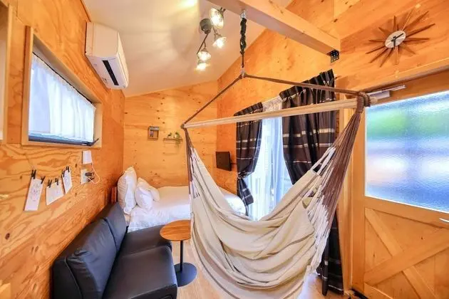 Deluxe Kulübe, Birden Çok Yatak, Sigara İçilmez