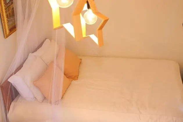 Romantic Kulübe, Birden Çok Yatak, Sigara İçilmez