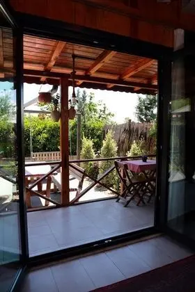 Bungalov Akasya, Bahçe Manzaralı, Bahçe Katı