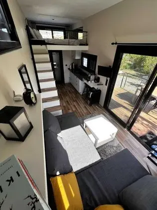 Asma Katlı Tiny House, Bahçe Manzaralı