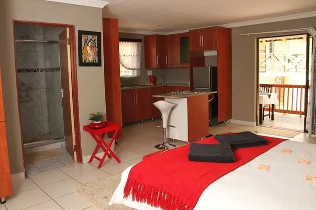 Deluxe Kır Evi, 1 Yatak Odası, Havuz Manzaralı, Havuz Kenarı
