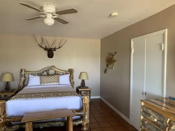 Kit Carson Room