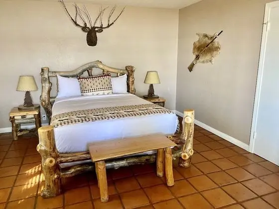 Kit Carson Room