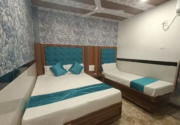 Deluxe Üç Kişilik Oda