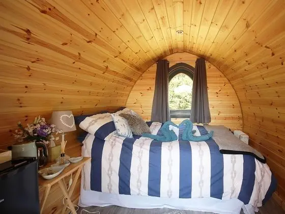 Comfort Kulübe, Ortak Banyo, Bahçe Manzaralı (Pod1 - Merlin)