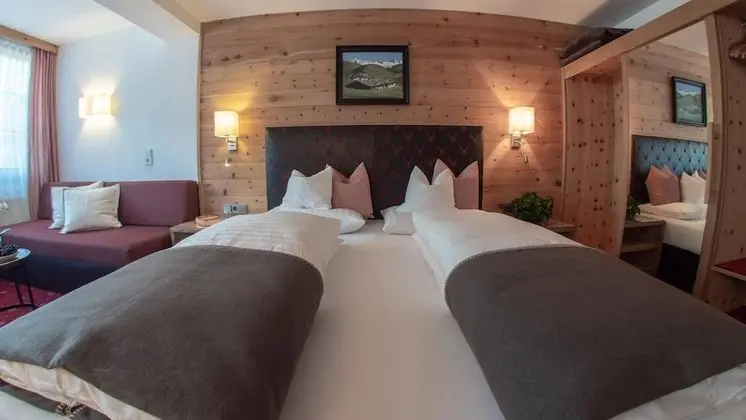 Premium Tek Büyük Yataklı Oda