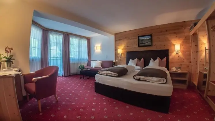 Premium Tek Büyük Yataklı Oda