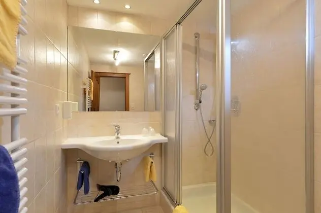 Premium Tek Büyük Yataklı Oda