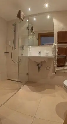 Premium Tek Büyük Yataklı Oda