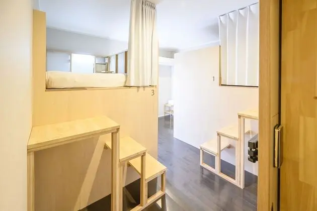 Ortak Ranzalı Oda, Karma Ranzalı Oda (1 Single Bed)