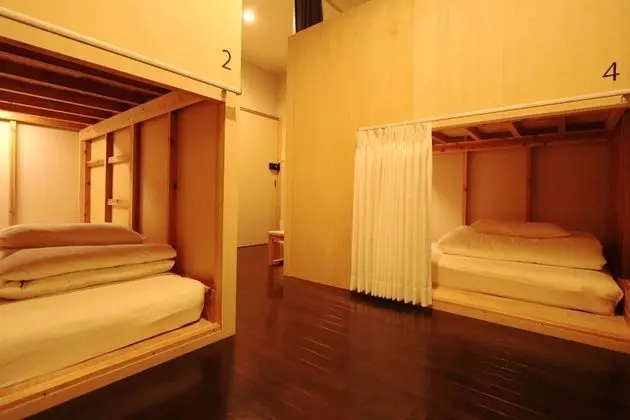 Ortak Ranzalı Oda, Sadece kadınlar için (1 Single Bed)