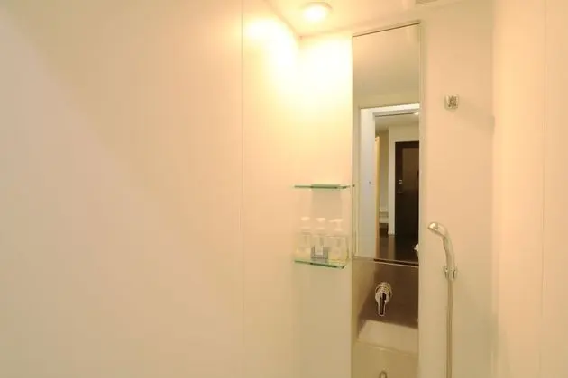 Ortak Ranzalı Oda, Sadece kadınlar için (1 Single Bed)