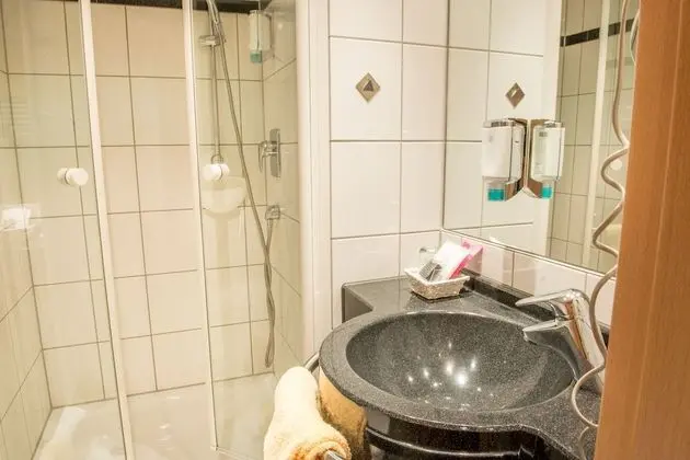 Standard Tek Büyük veya İki Ayrı Yataklı Oda