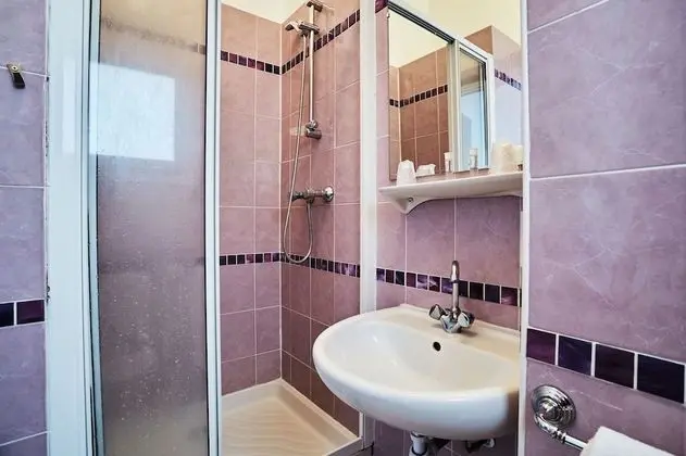 Tek Büyük Yataklı Oda, Özel Banyo