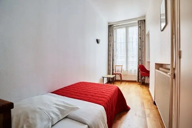Tek Kişilik Oda, Ortak Banyo