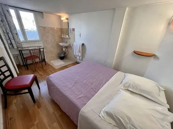 Tek Kişilik Oda, Ortak Banyo