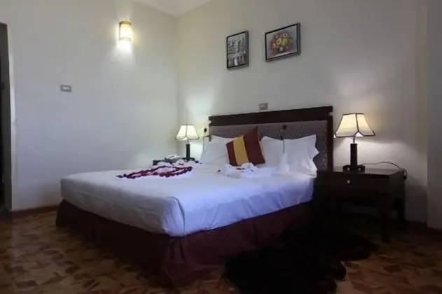 Deluxe Tek Büyük veya İki Ayrı Yataklı Oda, Şehir Manzaralı