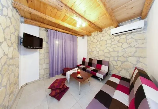 Family Villa, Birden Çok Yatak, 2 Banyolu, Bahçeli (Villa Tireda Pool and Whirlpool)