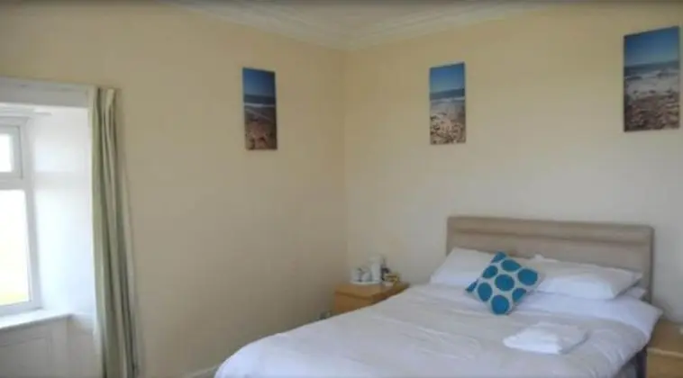 Tek Büyük Yataklı Oda, Banyolu/Duşlu