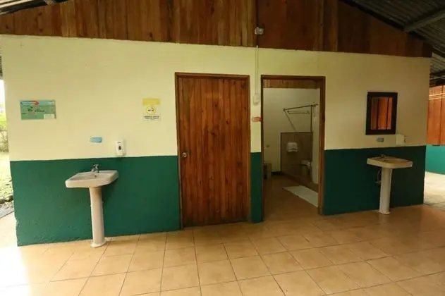 Economy Oda, Ortak Banyo