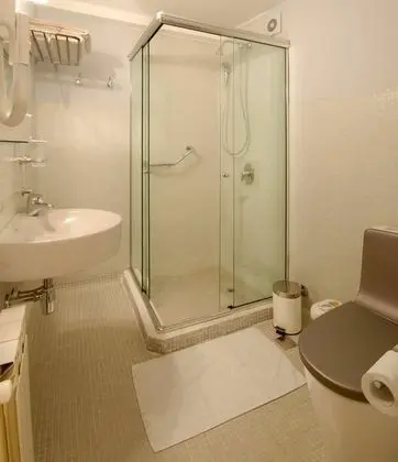 Tek Büyük Yataklı Oda, Şehir Manzaralı