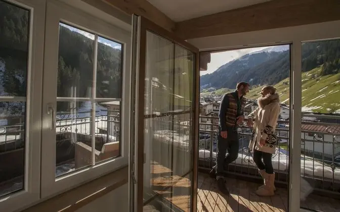 Deluxe Süit, Balkon, Dağ Manzaralı (Kuschelsuite Tirolerhof)