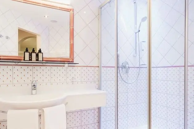 Junior Süit, Küvet, Dağ Manzaralı (Vogelnest)