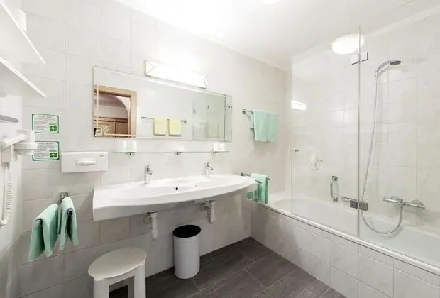 Family Dört Kişilik Oda, Dağ Yamacı