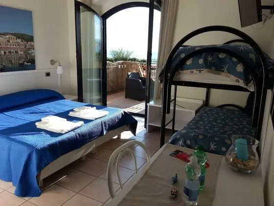 Dört Kişilik Oda