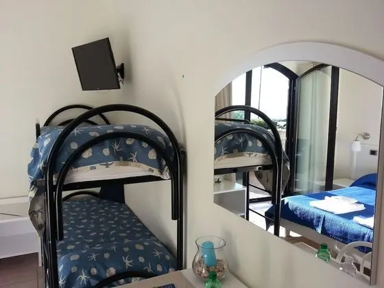 Dört Kişilik Oda