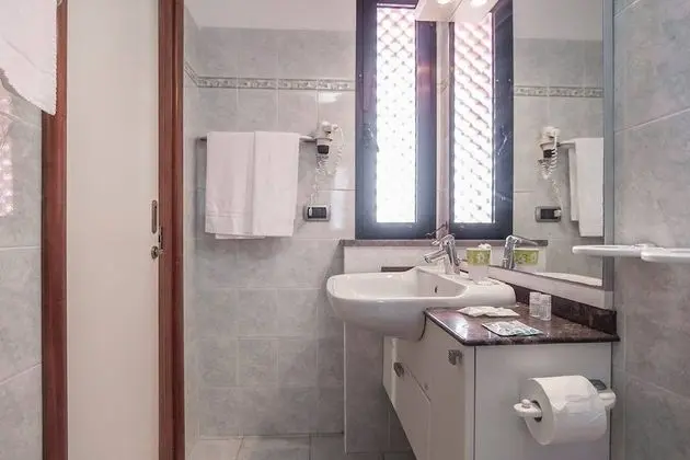 Dört Kişilik Oda