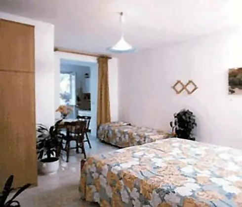 Dört Kişilik Oda