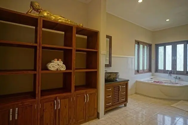 Luxury Villa, 3 Yatak Odası, Kişiye Özel Havuzlu, Bahçeli