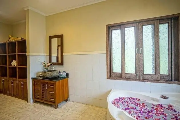 Luxury Villa, 3 Yatak Odası, Kişiye Özel Havuzlu, Bahçeli