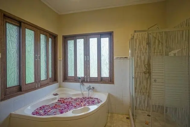 Luxury Villa, 3 Yatak Odası, Kişiye Özel Havuzlu, Bahçeli