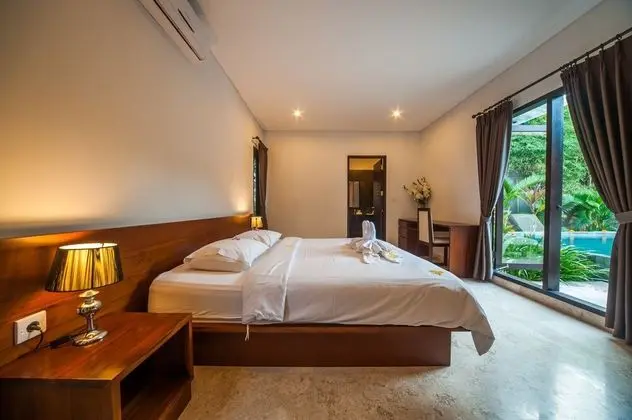 Villa (Tirta B)