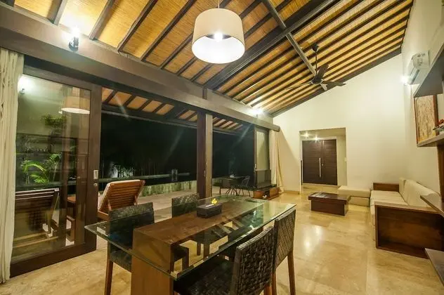 Villa (Tirta B)