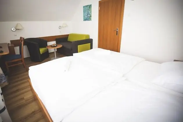 Tek Büyük Yataklı Oda