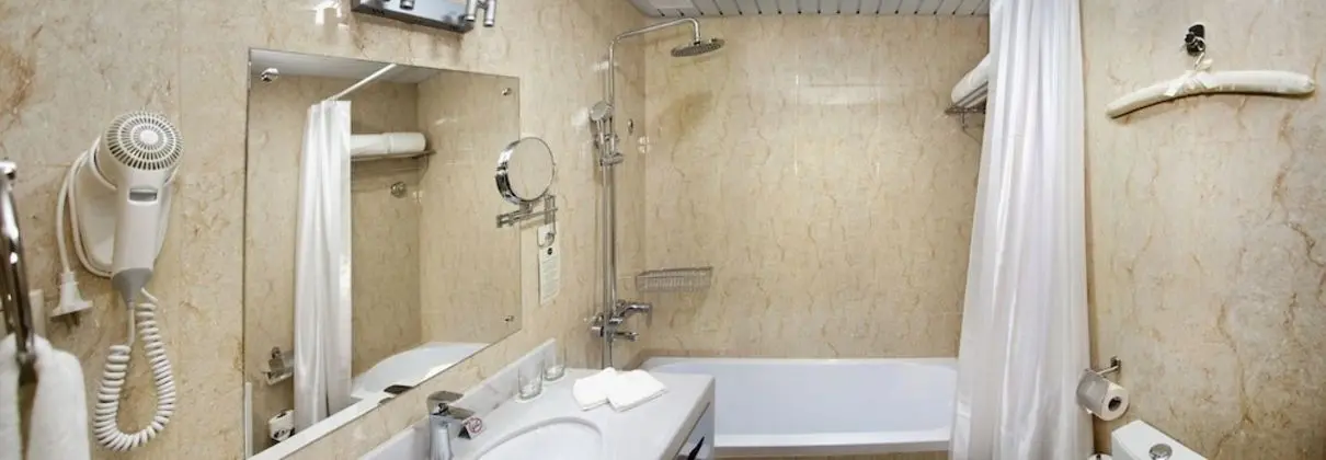 Standard Tek Büyük Yataklı Oda