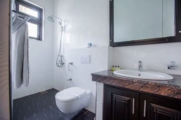 Standard Tek Büyük Yataklı Oda, 1 Büyük (Queen) Boy Yatak, Özel Banyo, Bahçe Manzaralı