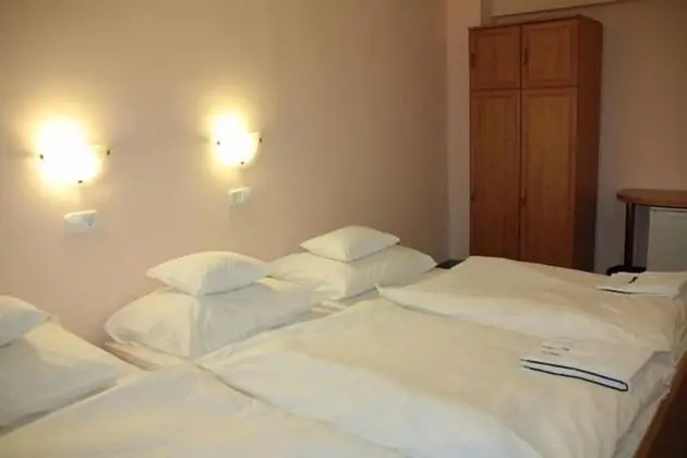 Dört Kişilik Oda