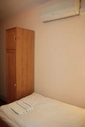 Tek Büyük veya İki Ayrı Yataklı Oda