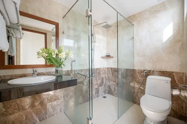 Deluxe Tek Büyük Yataklı Oda, Kısmi Deniz Manzarası