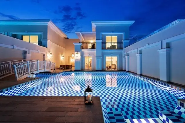https://images.etstur.com/files/images/hotelImages/TR/51957/l/Titanic-Deluxe-Golf-Belek-Oda-308204.jpg