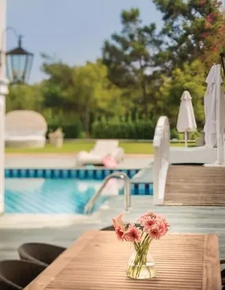 https://images.etstur.com/files/images/hotelImages/TR/51957/l/Titanic-Deluxe-Golf-Belek-Oda-308205.jpg