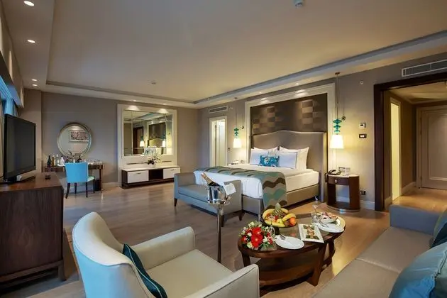 https://imagessl.etstur.com/files/images/hotelImages/TR/51957/l/Titanic-Deluxe-Belek-Oda-41892.jpg