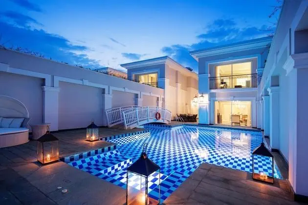 Design Pool Villa